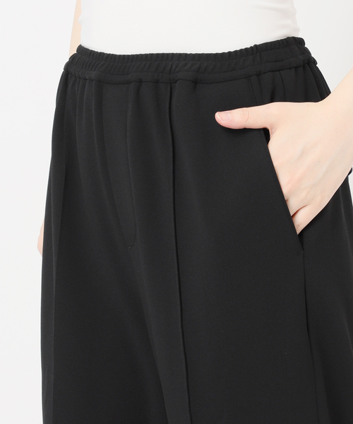 B.C STOCK(ベーセーストック)の「ウォッシャブル / フレアピンタックパンツ(その他パンツ・レディース・ブラック/グレー/ホワイト・SMALL/MEDIUM)」の16枚目の写真
