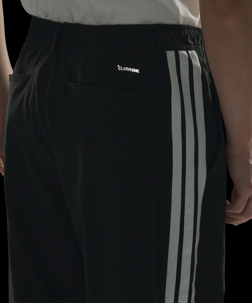 adidas(アディダス)の「ストレッチ ツイル ルーズフィット テーパードレッグ 10分丈 オープンヘム パンツ / アディダス adidas(その他パンツ・メンズ・ブラック×ホワイト・XX-LARGE/3XL/LARGE/MEDIUM/SMALL/X-LARGE/X-SMALL)」の5枚目の写真