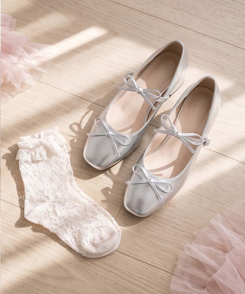 shoes365(シューズスリーシックスファイヴ)の「SHOES 365 スクエアトゥメリージェーンパンプス(パンプス・レディース・シルバー・23.5cm/24.0cm/23.0cm)」の20枚目の写真