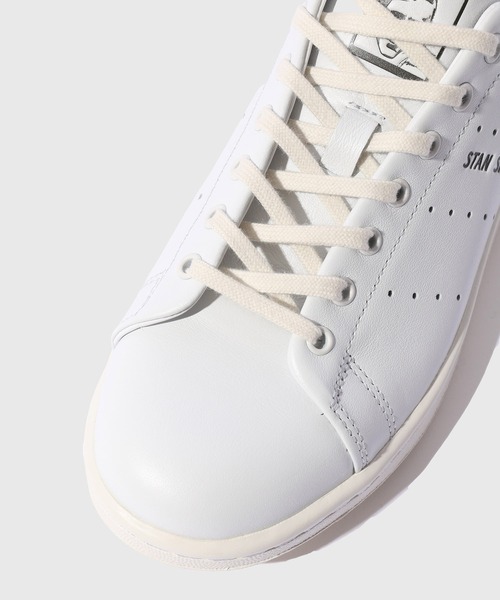 adidas(アディダス)の「【adidas/アディダス】STANSMITH LUX(スニーカー・メンズ・ホワイト・27.5cm/26.5cm/28.0cm/27.0cm/26.0cm)」の4枚目の写真