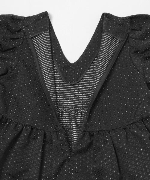 URBAN RESEARCH ROSSO WOMEN（アーバンリサーチ　ロッソ）の「『WEB限定』ジャガードペプラムＶネックブラウス（シャツ/ブラウス・レディース・ネイビー/ブラック・FREE）」の12枚目の写真