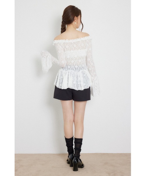 rienda(リエンダ)の「レースオフショルダーペプラムトップス 秋服(Tシャツ/カットソー・レディース・ブラウン/ブラック/ホワイト・FREE)」の5枚目の写真