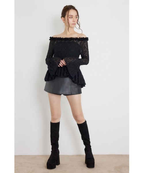 rienda(リエンダ)の「レースオフショルダーペプラムトップス 秋服(Tシャツ/カットソー・レディース・ブラウン/ブラック/ホワイト・FREE)」の16枚目の写真