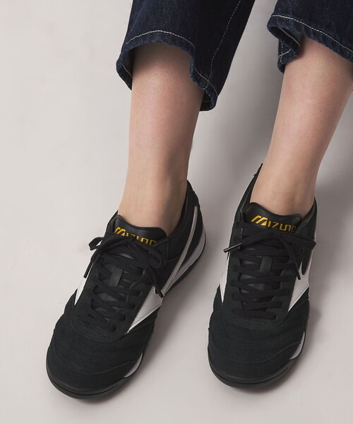 MIZUNO(ミズノ )の「<MIZUNO>MORELIA LS(スニーカー・レディース・ダークブラウン/ブラック/ライトピンク・25cm/23.5cm/25.5cm/24.5cm/24cm/26cm)」の6枚目の写真