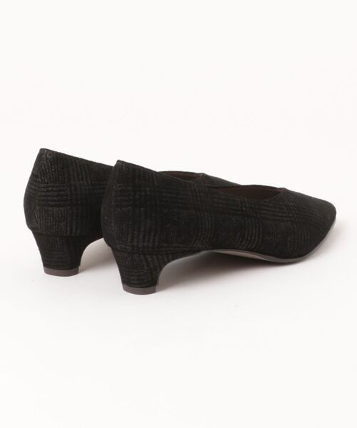 MACKINTOSH LONDON(マッキントッシュ ロンドン)の「ポインテッドトゥプレーンパンプス(パンプス・レディース・ブラック系その他/ベージュ/ブラック・23.0cm/24.5cm/24.0cm/23.5cm/22.5cm/22.0cm)」の4枚目の写真