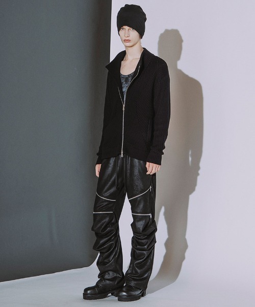 NO ID.(ノーアイディ)の「mp15502- ラングウィッドZIP-PT ジップパンツ(859006-580P)(その他パンツ・メンズ・ブラック/ブラック系その他・2/1)」の10枚目の写真