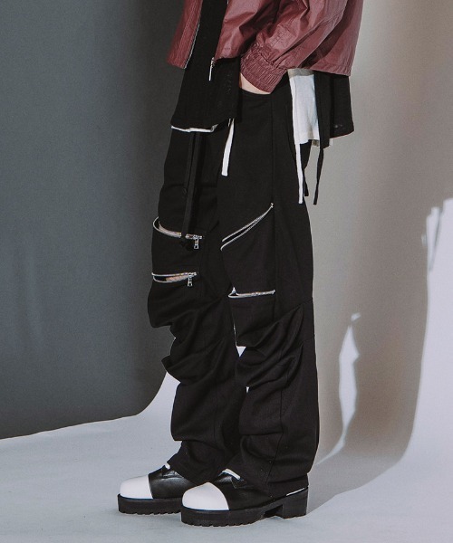 NO ID.(ノーアイディ)の「mp15502- ラングウィッドZIP-PT ジップパンツ(859006-580P)(その他パンツ・メンズ・ブラック/ブラック系その他・2/1)」の13枚目の写真