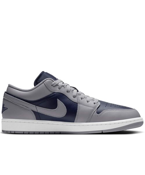 JORDAN BRAND(ジョーダンブランド)の「エア ジョーダン 1 LOW メンズシューズ / Air Jordan 1 Low Men's Shoes 553558-058 Tech Grey(スニーカー・メンズ・グレー・29.5/29/30/27.5/27/28/28.5/26.5/26/25.5/25)」の3枚目の写真