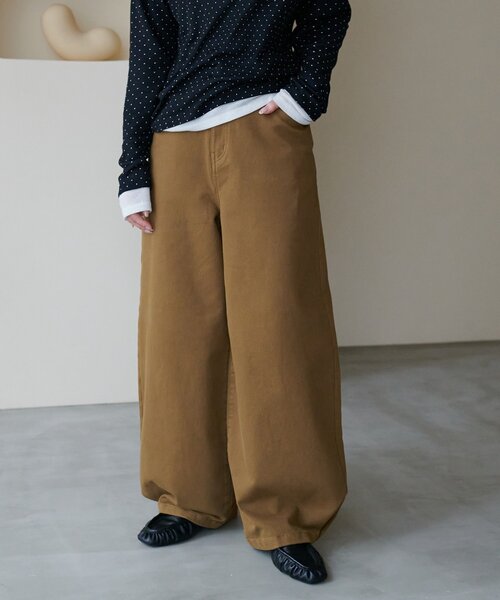 DISCOAT（ディスコート）の「2WAYツイルボリュームパンツ（その他パンツ・レディース・ブラウン/ベージュ・MEDIUM/LARGE）」の2枚目の写真