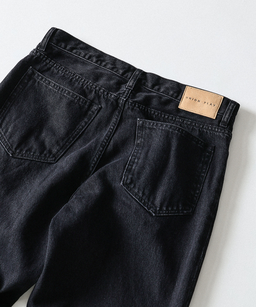 B.C STOCK(ベーセーストック)の「WIDE TAPERED JEANS(デニムパンツ・メンズ・ブラック/ネイビー・LARGE/MEDIUM/X-LARGE)」の4枚目の写真