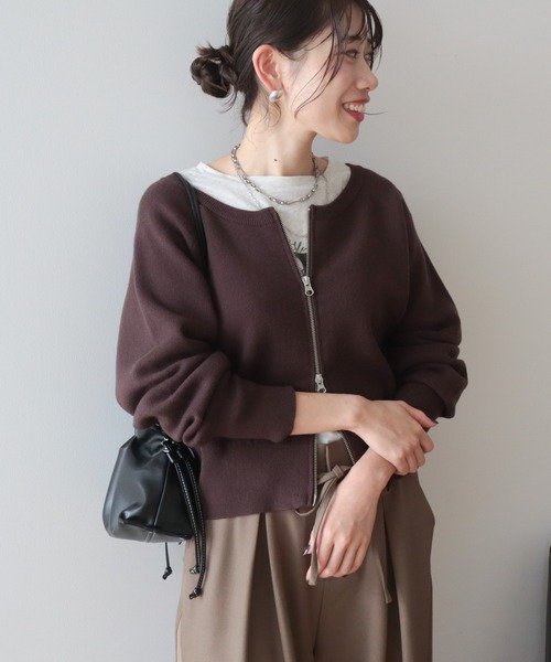 AMERICAN HOLIC(アメリカンホリック)の「【WEB限定】【バイパチ】WZIPショート丈ニットカーディガン(カーディガン/ボレロ・レディース・グレイッシュベージュ/ブラウン/ブラック・FREE)」の3枚目の写真