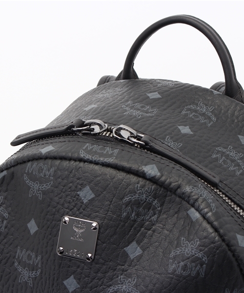 MCM（エムシーエム）の「【MCM】BACK PACK MEDIUM STARK（バックパック/リュック・メンズ・ブラック/ホワイト・FREE）」の5枚目の写真