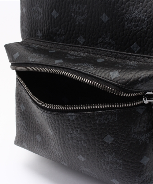 MCM（エムシーエム）の「【MCM】BACK PACK MEDIUM STARK（バックパック/リュック・メンズ・ブラック/ホワイト・FREE）」の6枚目の写真