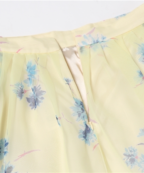 31 Sons de mode(トランテアン ソン ドゥ モード)の「オーガンジーフラワープリントタックスカート(スカート・レディース・イエロー/ブラック/ブルー・38/36)」の10枚目の写真
