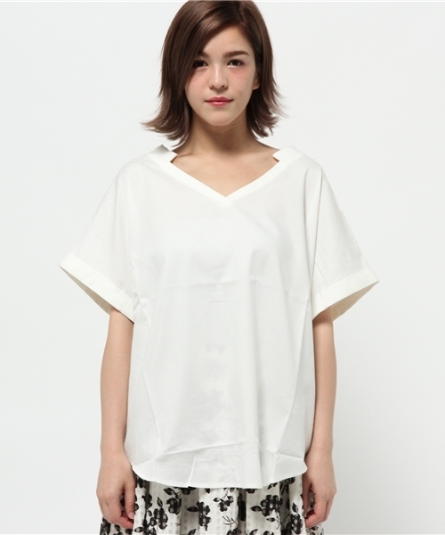 Heather（ヘザー）の「ボリュームVネックプルオーバー  716290（シャツ/ブラウス・レディース・カーキ/ライトピンク/アイボリー・FREE）」の8枚目の写真