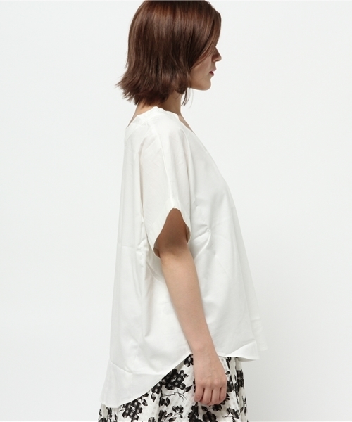 Heather（ヘザー）の「ボリュームVネックプルオーバー  716290（シャツ/ブラウス・レディース・カーキ/ライトピンク/アイボリー・FREE）」の9枚目の写真