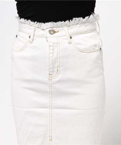 MOUSSY(マウジー)の「WAIST FRINGE SKIRT(デニムスカート・レディース・ブルー/オフホワイト・2/0/1)」の6枚目の写真