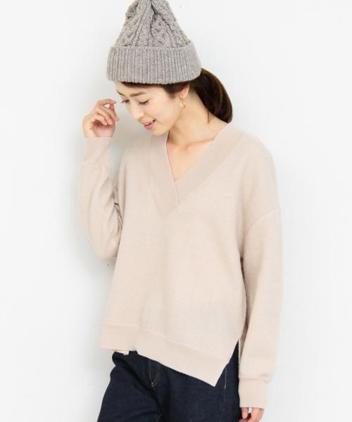 BEAUTY&YOUTH UNITED ARROWS(ビューティーアンドユースユナイテッドアローズ)の「BY∴ フェルトVネックニット◆(ニット/セーター・レディース・グレー/ナチュラル/ライトブルー・FREE)」の2枚目の写真