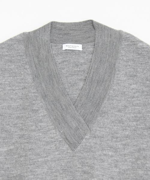 BEAUTY&YOUTH UNITED ARROWS(ビューティーアンドユースユナイテッドアローズ)の「BY∴ フェルトVネックニット◆(ニット/セーター・レディース・グレー/ナチュラル/ライトブルー・FREE)」の11枚目の写真