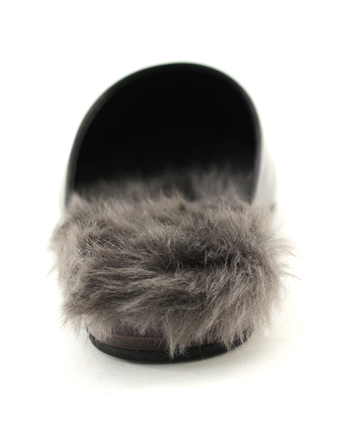 SESTO（セスト）の「ポインテッドトゥファースリッパ（サンダル・レディース・ブラウン/ブラック系その他/ブラック×ブラック/ブラック×グレー・L/S/LL/M/3L）」の9枚目の写真