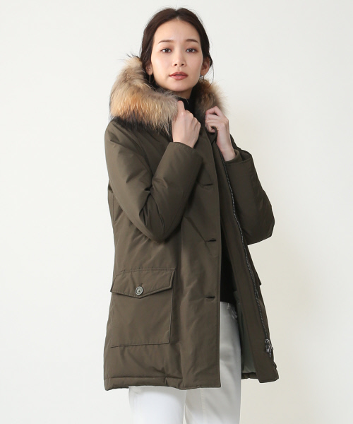 Abahouse Devinette(ドゥヴィネット)の「WOOLRICH ARCTIC PARKA ダウンコート(ダウンジャケット/コート・レディース・カーキ/ネイビー・FREE)」の3枚目の写真