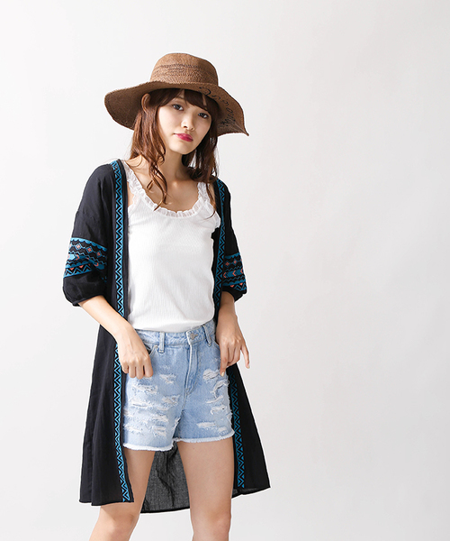 WEGO(ウィゴー)の「WEGO/エスニック刺繍ロングガウン(カーディガン/ボレロ・レディース・ホワイト/ブラック・FREE)」の16枚目の写真