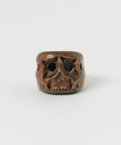 amp japan(アンプジャパン)の「Tiki Skull Ring -Brown-(リング・メンズ・ブラウン・16号)」の3枚目の写真