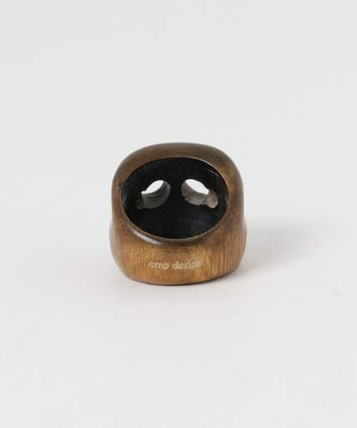 amp japan(アンプジャパン)の「Tiki Skull Ring -Brown-(リング・メンズ・ブラウン・16号)」の2枚目の写真