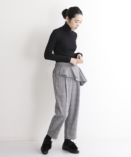 MERLOT（メルロー）の「アシメぺプラムグレンチェック柄パンツ1088（その他パンツ・レディース・グレー/ブラウン・FREE）」の6枚目の写真