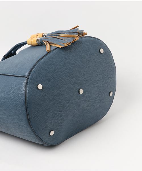 un dix cors(アンディコール)の「バンブータッセルショルダーBAG(ショルダーバッグ・レディース・モカ/ブルー・フリ-)」の8枚目の写真