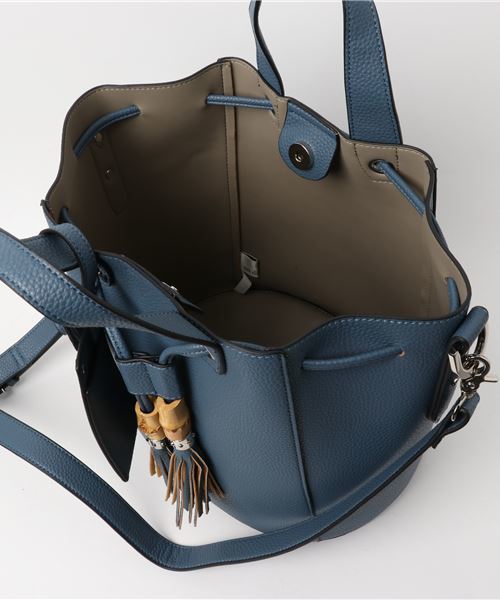 un dix cors(アンディコール)の「バンブータッセルショルダーBAG(ショルダーバッグ・レディース・モカ/ブルー・フリ-)」の7枚目の写真