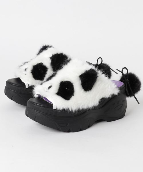 YOSUKE（ヨースケ）の「「YOSUKE/ヨースケ」厚底ふわふわパンダサンダル（サンダル・レディース・ブラック×ホワイト/ライトブルー/ライトブラウン・24.5/22.5/23/23.5/24）」の2枚目の写真