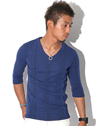 青いVネックシャツ Tシャツ/カットソー（ブルー・ネイビー/青色系・Vネック