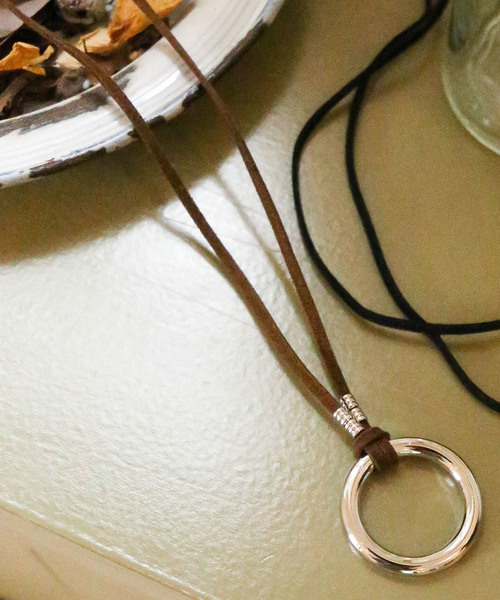 WEGO（ウィゴー）の「WEGO/レザーポイントリングネックレス（ネックレス・メンズ・ブラウン/ブラック・FREE）」の2枚目の写真