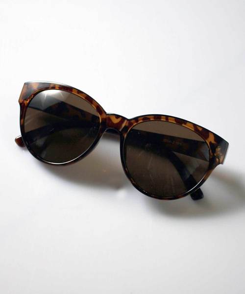 LUGG NAGG（ラグナグ）の「【LUGG NAGG SELECT/ ラグナグセレクト】サングラス/ビッグボストンタイプ/オーバルタイプ/UV400（サングラス・レディース・ブラウン/レッド系その他/グリーン/ブラック/ブラウン系その他/グレー系その他/ブラック系その他/ブラウン系その他2/ベージュ/クリア/ブラック系その他2/スモークピンク/カーキ/イエロー系その他/グレー・FREE）」の7枚目の写真