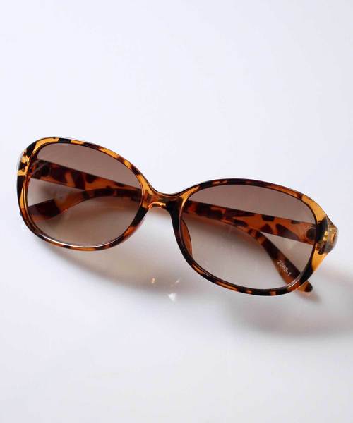 LUGG NAGG（ラグナグ）の「【LUGG NAGG SELECT/ ラグナグセレクト】サングラス/ビッグボストンタイプ/オーバルタイプ/UV400（サングラス・レディース・ブラウン/レッド系その他/グリーン/ブラック/ブラウン系その他/グレー系その他/ブラック系その他/ブラウン系その他2/ベージュ/クリア/ブラック系その他2/スモークピンク/カーキ/イエロー系その他/グレー・FREE）」の6枚目の写真