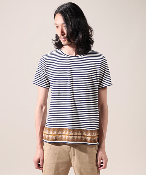 AMERICAN RAG CIE（アメリカンラグシー）の「AMERICAN RAG CIE バティック柄×ボーダーＴシャツ　108-ACX-M132-CT030∵（Tシャツ/カットソー・メンズ・ネイビー/レッド・2/1）」の10枚目の写真