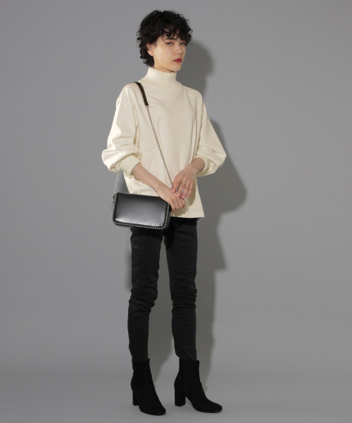 PAGEBOY(ページボーイ)の「リブハイネック裏毛スウェットプルオーバー(スウェット・レディース・ブラック/オフホワイト/グリーン/モカ/パープル・FREE)」の20枚目の写真