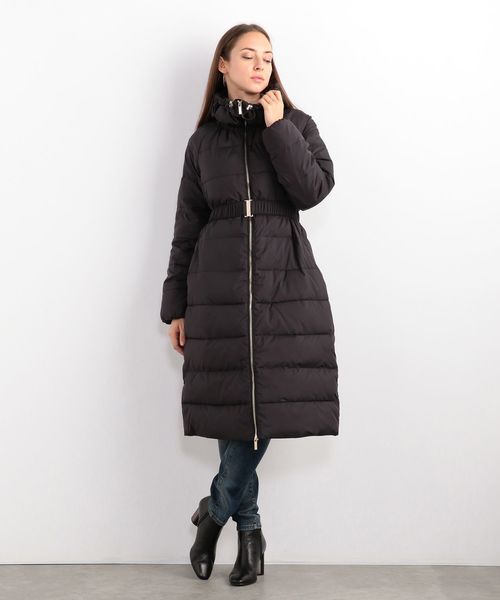 ARMANI EXCHANGE（アルマーニエクスチェンジ）の「【A|Xアルマーニ エクスチェンジ】ベルト付き　中わた入りロングコート（ダウンジャケット/コート・レディース・ブラック/ワイン・SMALL/MEDIUM/X-SMALL/LARGE）」の4枚目の写真