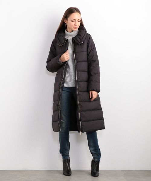 ARMANI EXCHANGE（アルマーニエクスチェンジ）の「【A|Xアルマーニ エクスチェンジ】ベルト付き　中わた入りロングコート（ダウンジャケット/コート・レディース・ブラック/ワイン・SMALL/MEDIUM/X-SMALL/LARGE）」の11枚目の写真