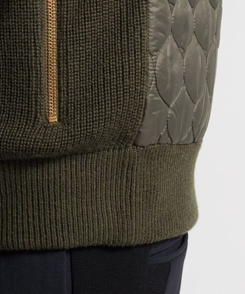 DESIGNWORKS(デザインワークス)の「中綿キルトステッチドッキングブルゾン(カーディガン/ボレロ・メンズ・カーキ/ネイビー/ブラック・S/M/L)」の11枚目の写真