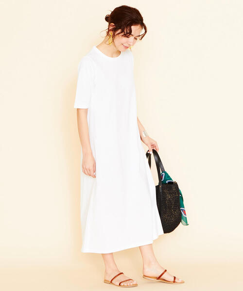 BEAUTY&YOUTH UNITED ARROWS（ビューティーアンドユースユナイテッドアローズ）の「BY∴ フレアマキシカットソーワンピース◆（ワンピース・レディース・オフホワイト/ブラック/ブラウン/オリーブ・FREE）」の6枚目の写真