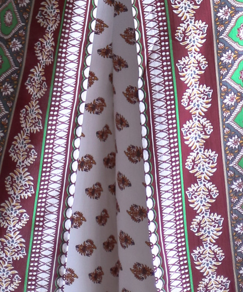 Bou Jeloud(ブージュルード)の「◆新柄登場◆オリエンタル柄パネルスカンツ(その他パンツ・レディース・ブラック/オフホワイト/ブラウン・38)」の10枚目の写真