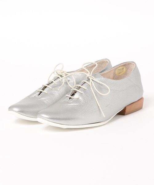 apres(アプレ)の「〈apres(アプレ)〉レースアップシューズ(ドレスシューズ・レディース・ホワイト/ブラック/ライトグリーン/シルバー・22.5cm/23.5cm/24.5cm/23.0cm/24.0cm)」の1枚目の写真