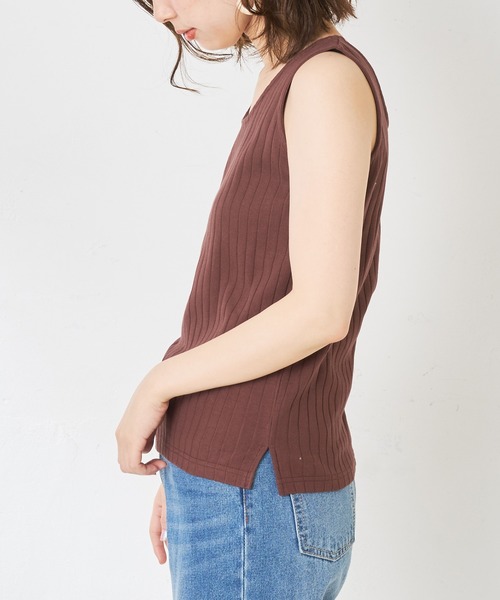 natural couture（ナチュラルクチュール）の「２ＷＡＹワイドリブタンク（タンクトップ・レディース・ブラック/ブラウン/オフホワイト/グリーン/ミント・FREE）」の13枚目の写真