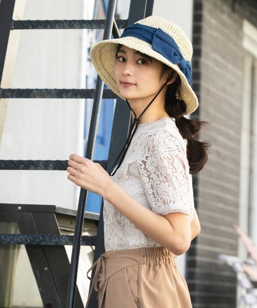 QUEENHEAD(クイーンヘッド)の「紐付き手編みストローハット(ハット・レディース・ホワイト/ブラック/ネイビー・X-LARGE/FREE/XX-LARGE)」の5枚目の写真