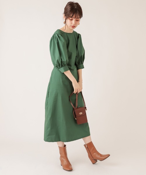 natural couture（ナチュラルクチュール）の「【ZOZO限定】バックリボンボリューム袖ワンピース（ワンピース・レディース・ブラック/グリーン/イエロー/キャメル・FREE）」の9枚目の写真