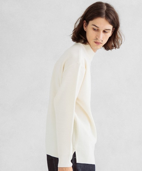 UNITED TOKYO（ユナイテッドトウキョウ）の「ミラノリブモックネックネックニット（ニット/セーター・メンズ・グリーン/ホワイト/ベージュ/インディゴブルー/ブラック/カーキ・3/1/2）」の19枚目の写真