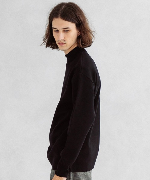 UNITED TOKYO（ユナイテッドトウキョウ）の「ミラノリブモックネックネックニット（ニット/セーター・メンズ・グリーン/ホワイト/ベージュ/インディゴブルー/ブラック/カーキ・3/1/2）」の9枚目の写真