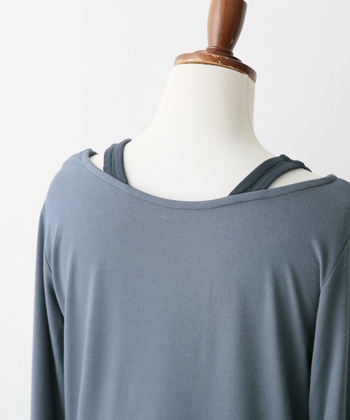 osharewalker(オシャレウォーカー)の「『レイヤード風ミリオンホット指穴ロンT』(Tシャツ/カットソー・レディース・アイボリー/バーガンディー/グレイッシュブルー/ダークグレー/ブラック・1/2/3)」の17枚目の写真